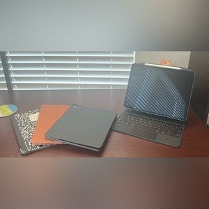 2020 12.9 iPad Pro 
Magic Keyboard
Brydge 12.9 max+
Apple Pencil
+accessories